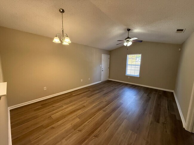 Foto del edificio - 107/109 Cameron Court