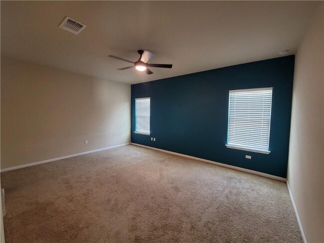 Building Photo - 405 Libani Ln
