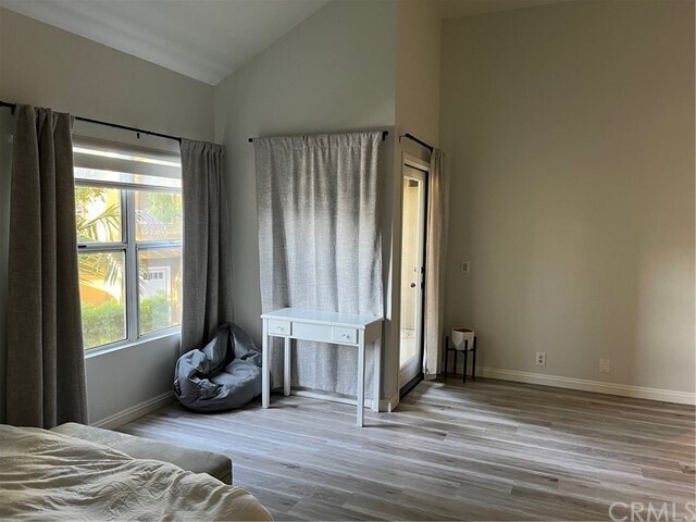 Foto del edificio - 76 Vassar Aisle