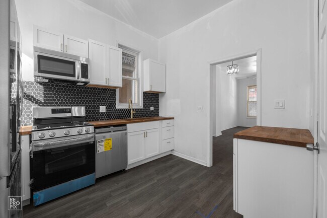 Foto del edificio - 3455 W Walnut St