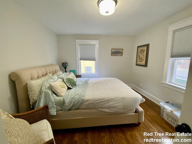 Building Photo - 55 Eliot Crescent Apt #1, Brookline, MA 02...