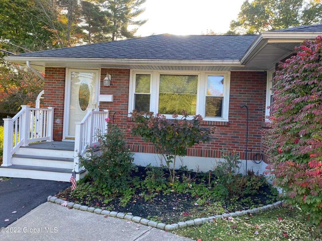 50 Van Wie Terrace, Albany, NY 12203 Room for Rent in Albany, NY