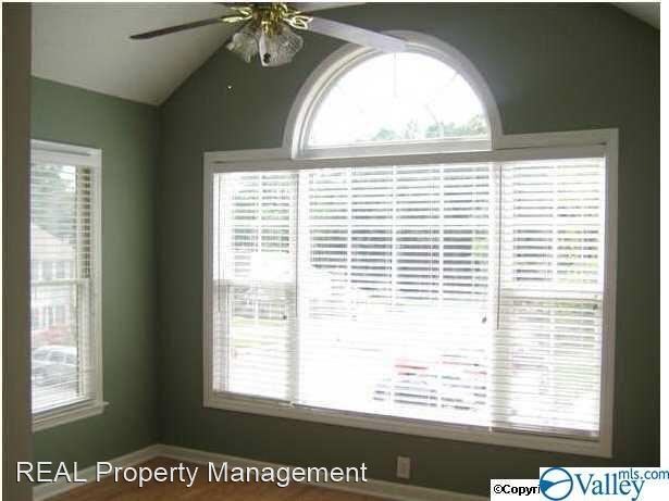 Foto principal - 2 br, 2 bath House - 1608 Liberty Dr