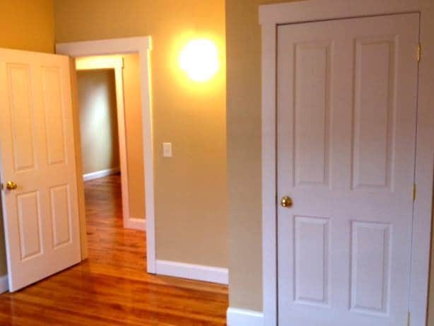 Armario del dormitorio n.º 1 - Spacious 4-Bedroom Home in Heart of Lowell