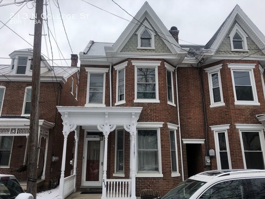 Primary Photo - 2 Bedroom 1 Bath Partially Furnished House