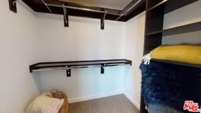 Foto del edificio - 3425 W Olive Ave