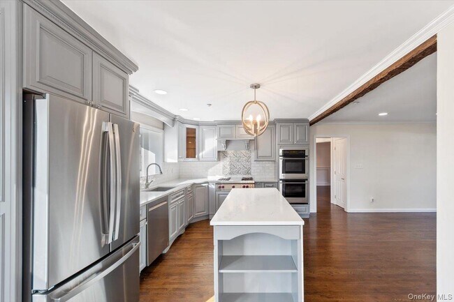 Foto del edificio - 107 Lincoln Ave