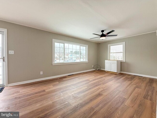 Foto del edificio - 17 Gene Ave