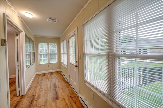 Building Photo - 275 Berwick Ct