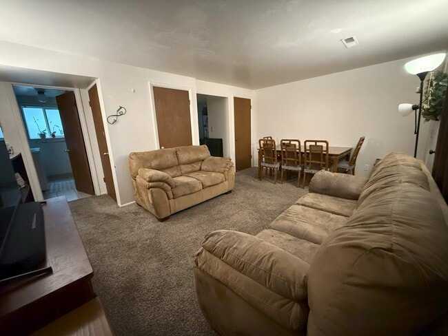 Building Photo - 2012 Nevada Cir