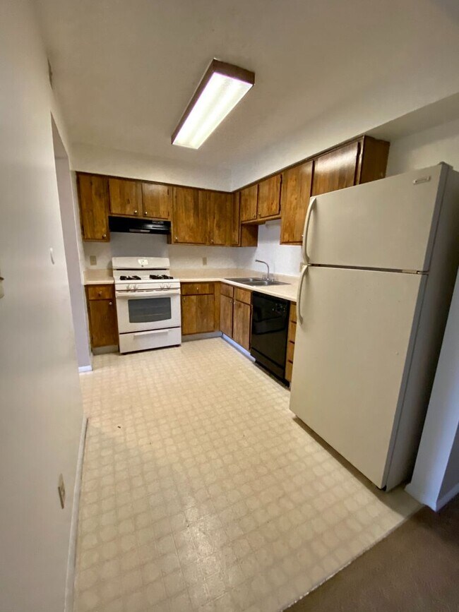 410 WINDING BROOK APARTMENTS Apartments in Kokomo, IN