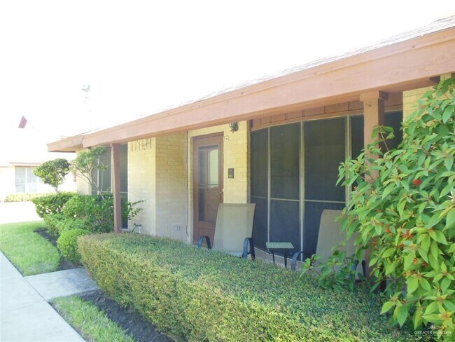 Building Photo - 20 W Dallas Ave