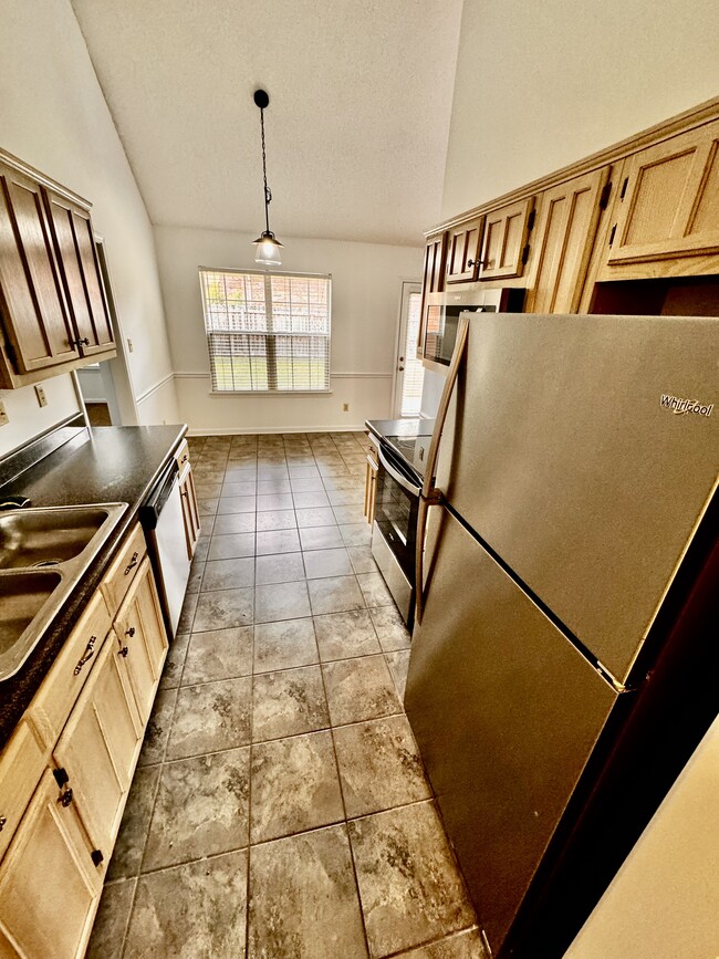 Foto del edificio - 7365 Fox Hollow Ln
