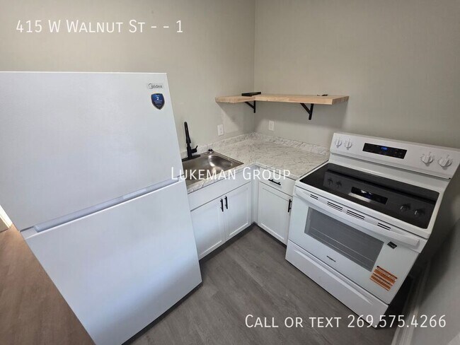 Foto del edificio - 415 W Walnut St