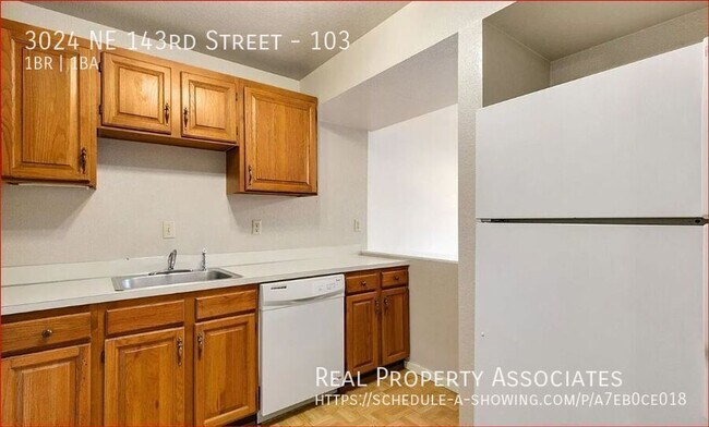 Foto del edificio - 3024 NE 143rd St