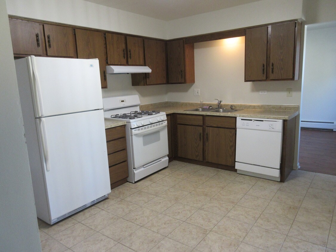 Kitchen - 328 Johnson St