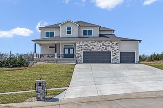 Building Photo - 4856 High Pr Dr