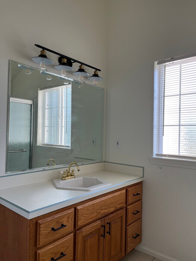 Master Bathroom - 2143 SE Douglas Ave