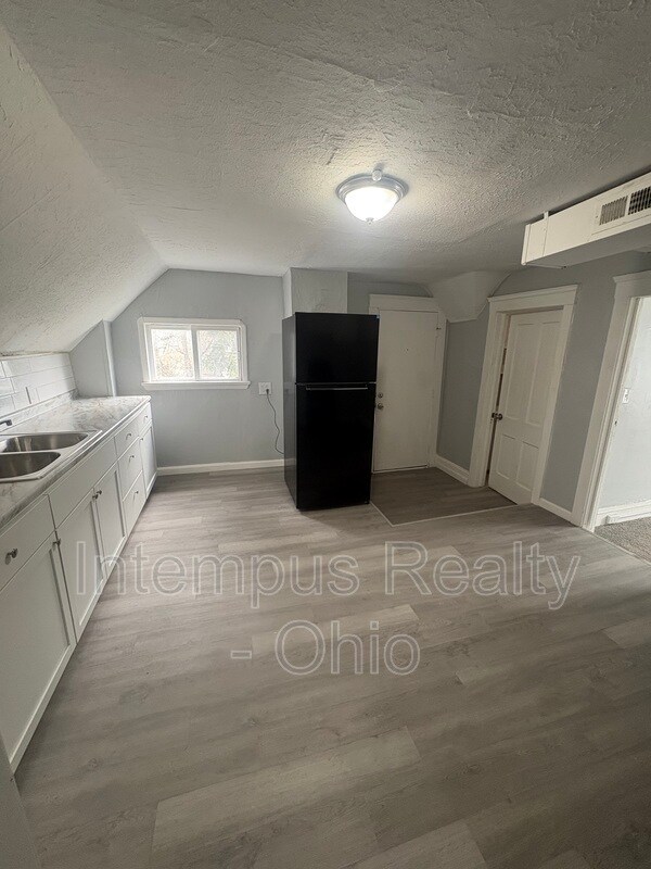 Foto del edificio - 7315 Guthrie Ave