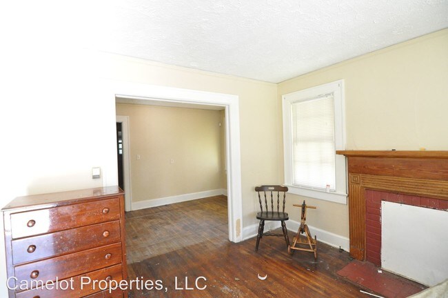 Building Photo - 2 br, 1 bath House - 2211 McKinley Ave
