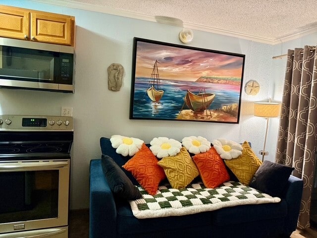 Building Photo - 6102 Seawall Blvd