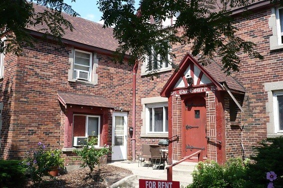 Building Photo - 319 W Elm St