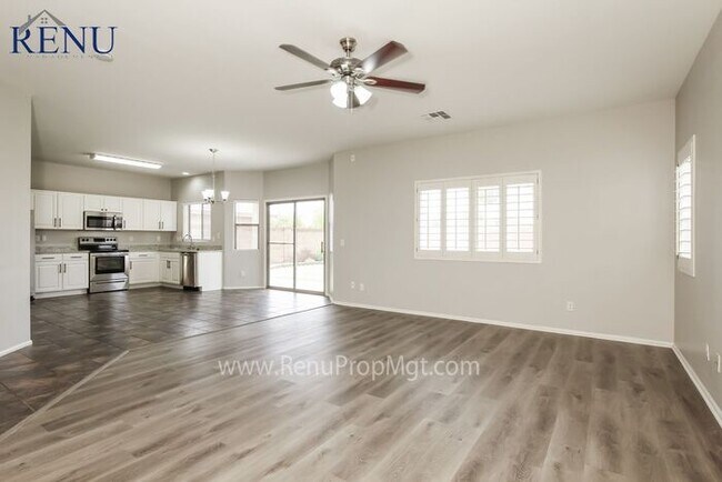 Building Photo - Special Concession 50% Off 1st Month's Ren...