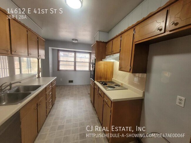 Building Photo - 14612 E 41 St S