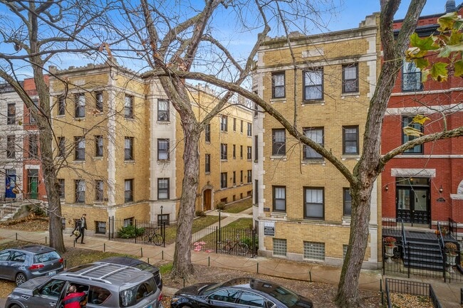 Building Photo - 2233 N Bissell St