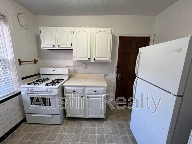 Foto del edificio - 7760 Wise