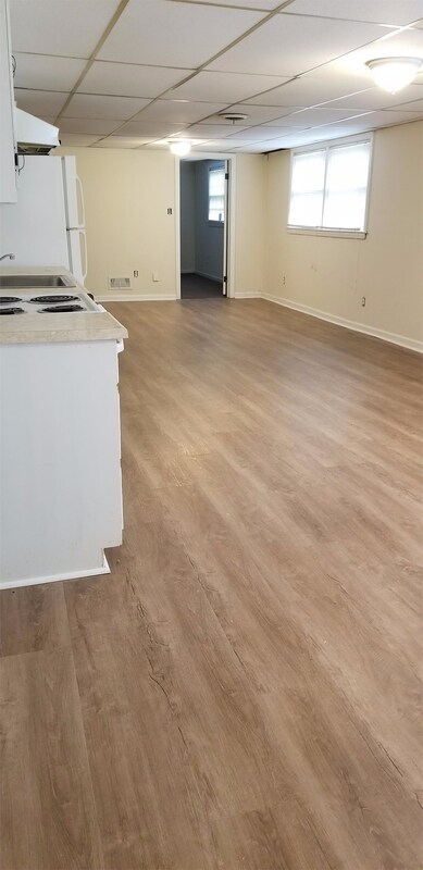 Building Photo - 3722 Chateauguay Dr