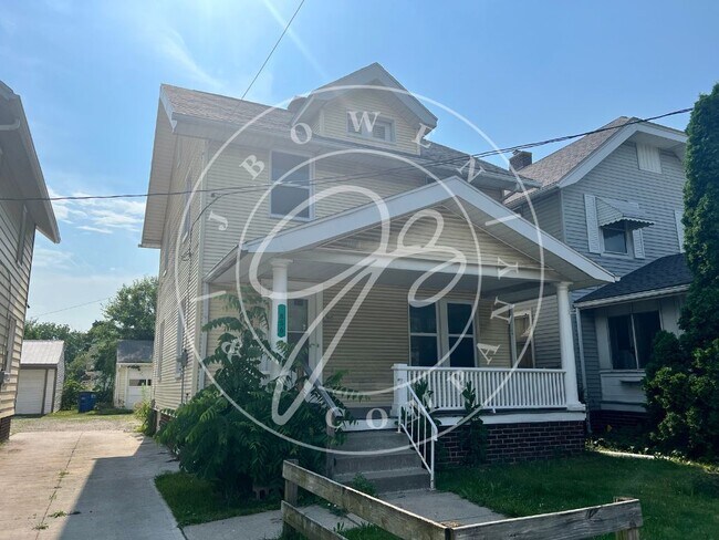 Building Photo - West Toledo 3 bedroom 1 bath home