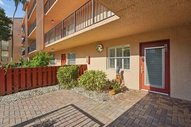 Foto del edificio - 370 NW 76th Ave