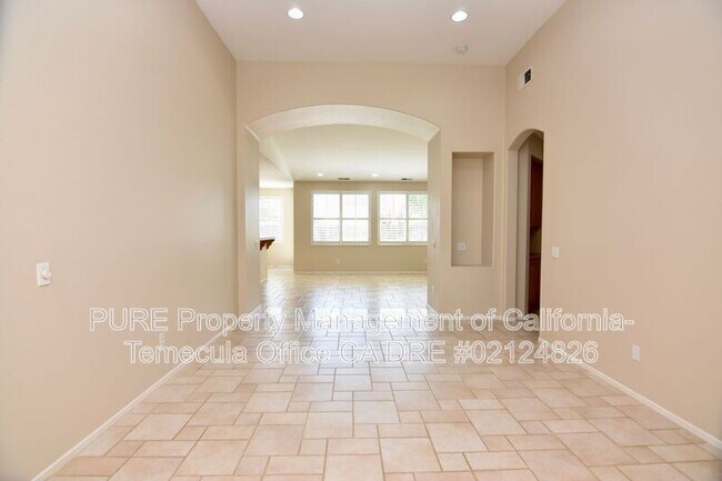 Building Photo - 23745 Aspen Dr