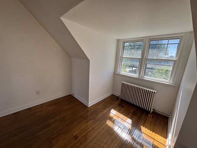 Building Photo - Prairie Rose Estate