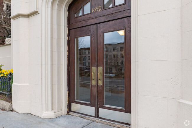 Entrance - Warwick Condos