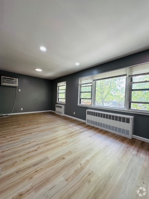 Building Photo - 14649 26th Ave