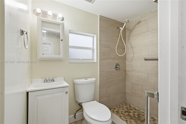 Foto del edificio - 1731 NW 26th Ave