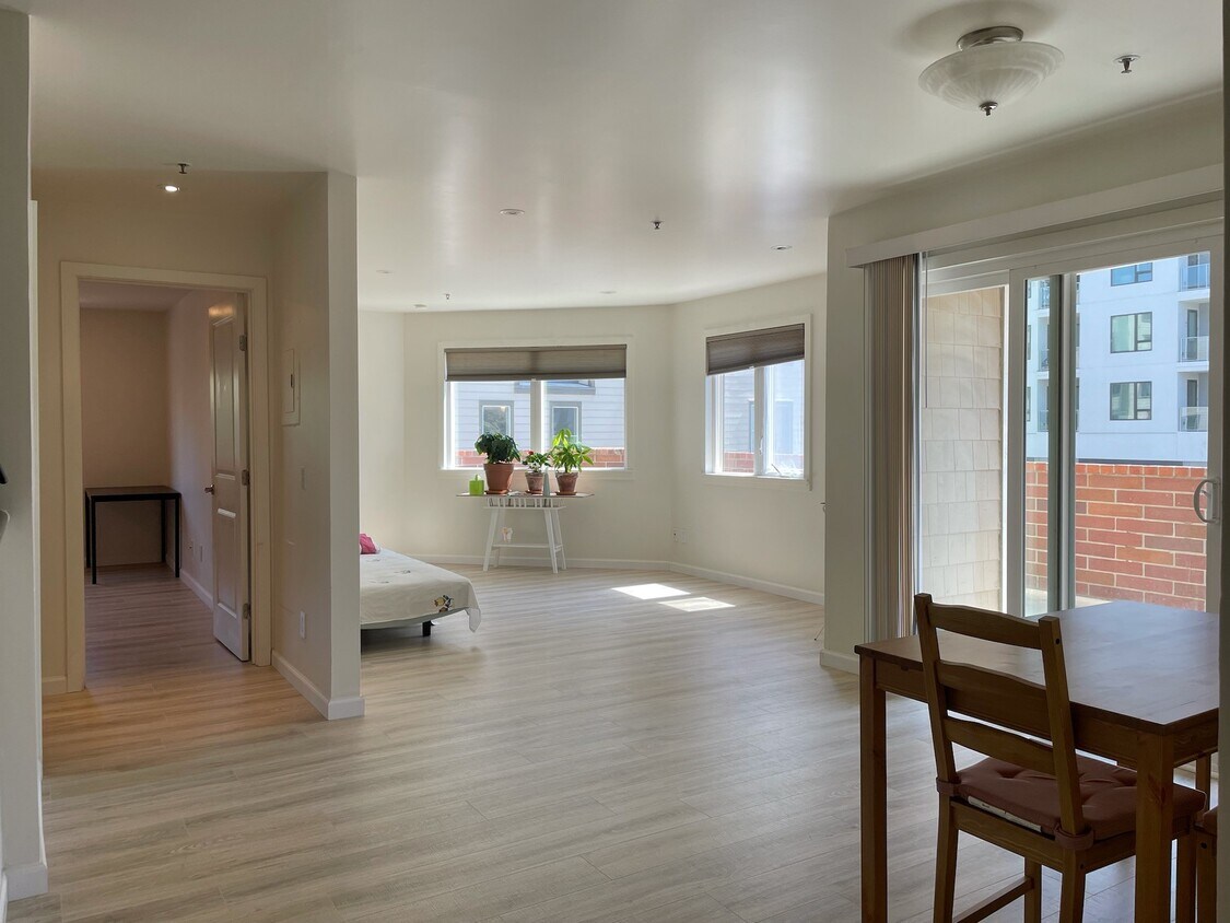 6400 Christie Ave Unit 5110, Emeryville, CA 94608 Condo for Rent in