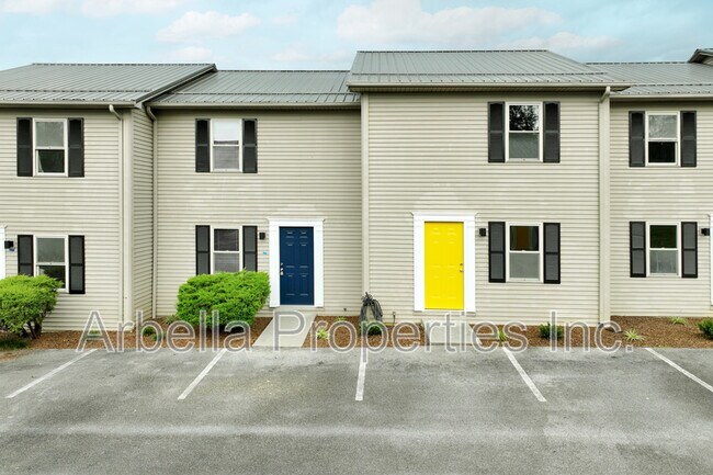 Foto del edificio - 2637 Hwy 11 W
