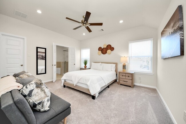 Foto del edificio - 14967 Eagle Feather Dr