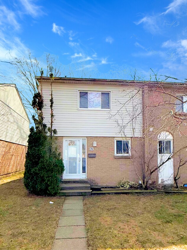 Primary Photo - FOR RENT : 74 -1775 Culver Modern 3 Bedroo...