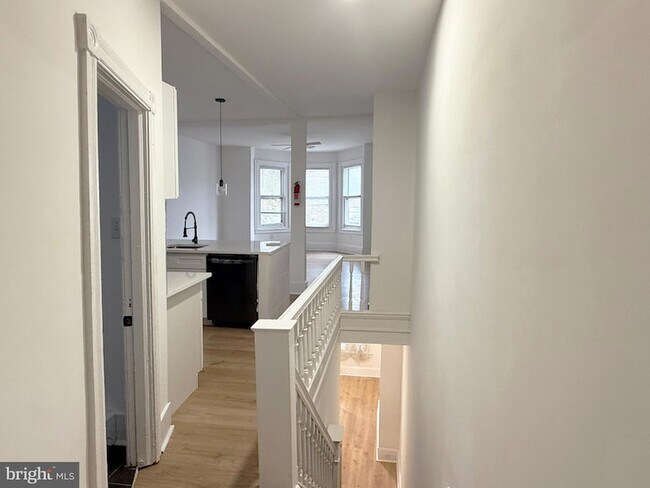 Foto del edificio - 114 S 58th St