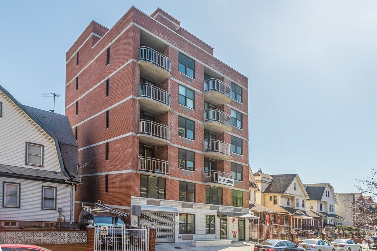 Foto principal - 9031 171st St