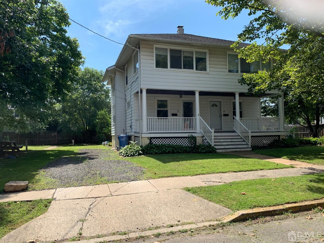 Primary Photo - 32 Lincoln Ave