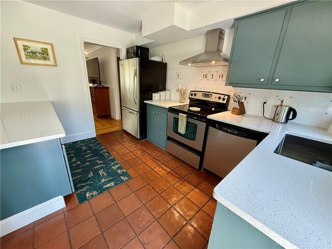 Building Photo - 8 McCormick Rd