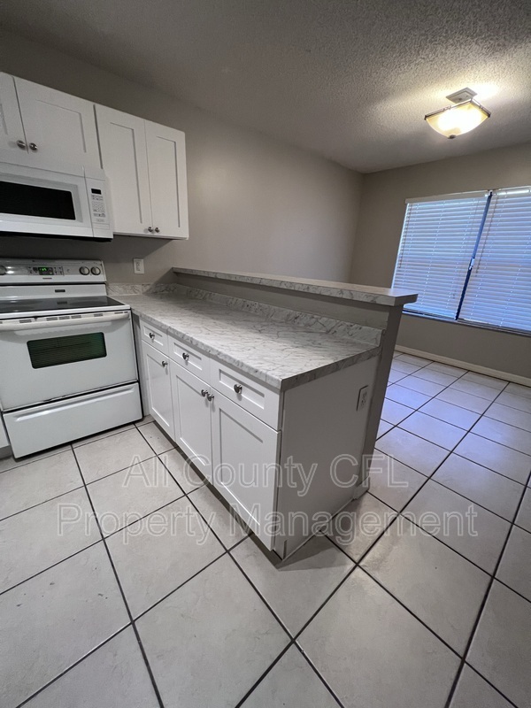 Foto del edificio - 7781 Fernbrook Way