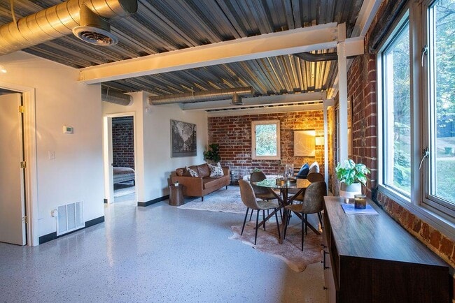 Foto del edificio - 15 Burbank Dr SW