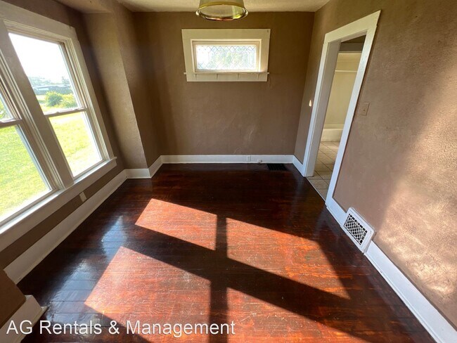 Foto del edificio - 3 br, 1 bath House - 2922 Manford St