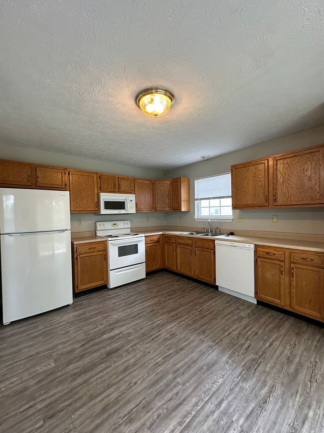 Foto del edificio - 3 Bedroom Home in West Lafayette - AVAILABLE IN FEBRUARY